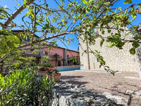 Terrain de l’hébergement 