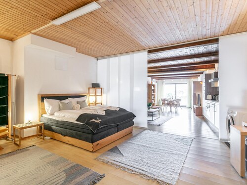 Spacious apartment close to the centre