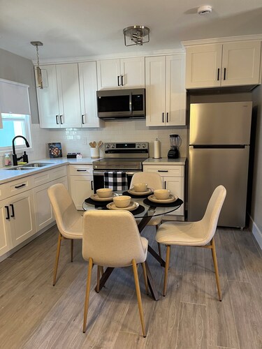 Cozy & peaceful studio with WiFi/ Fully Refurnished 