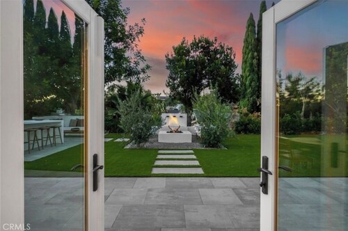 Luxury Villa Near Beach with Spa