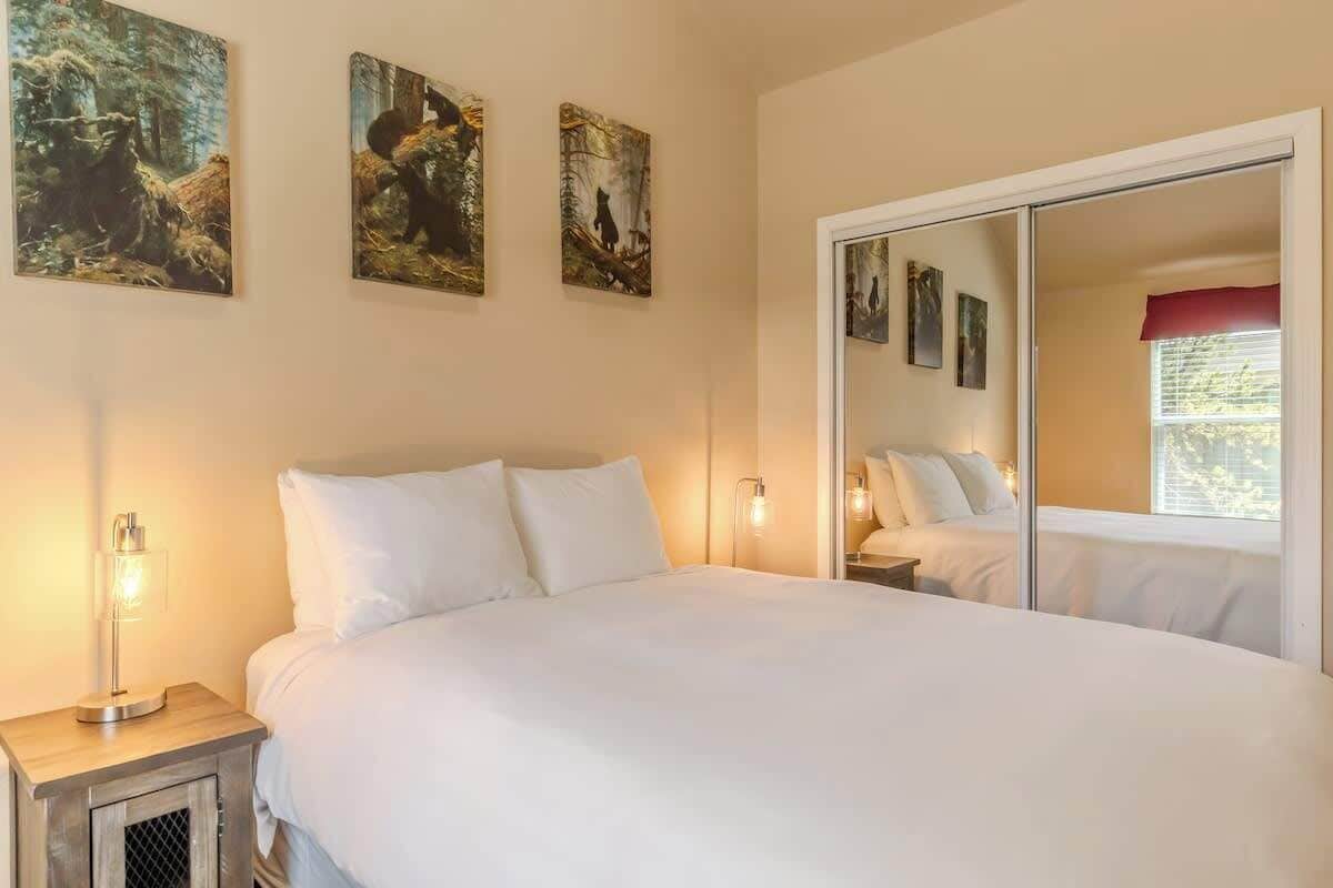 1 habitación, tabla de planchar con plancha, wifi y ropa de cama 