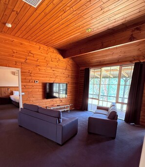 Living area - Riverside Ranch  (Buronga)