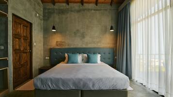 Superior Double or Twin Room, Beach View | In-room safe, desk, laptop workspace, blackout drapes