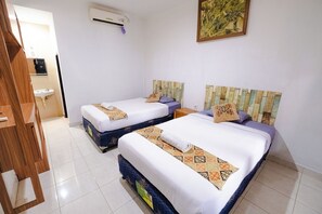 Standard Twin Room - Apartment Kak Okoh  (Munggu)