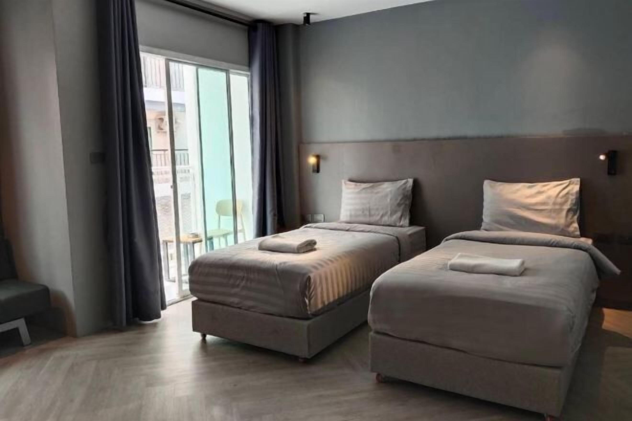 Skrivebord, arbejdsområde til bærbare computere, lydisolering