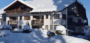 Exterior - Apartment 'Nr 6' with Balcony and Wi-Fi (Titisee-Neustadt)