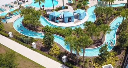 Home 8 Bdrm at Windsor Westside with Top Amenities