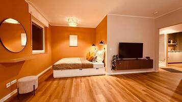 1 bedroom, free WiFi, bed sheets