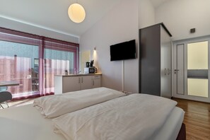 Free WiFi, bed sheets
