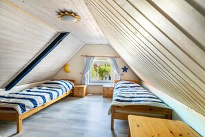3 bedrooms, free WiFi, bed sheets