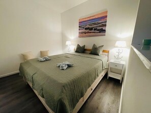 1 bedroom, free WiFi, bed sheets