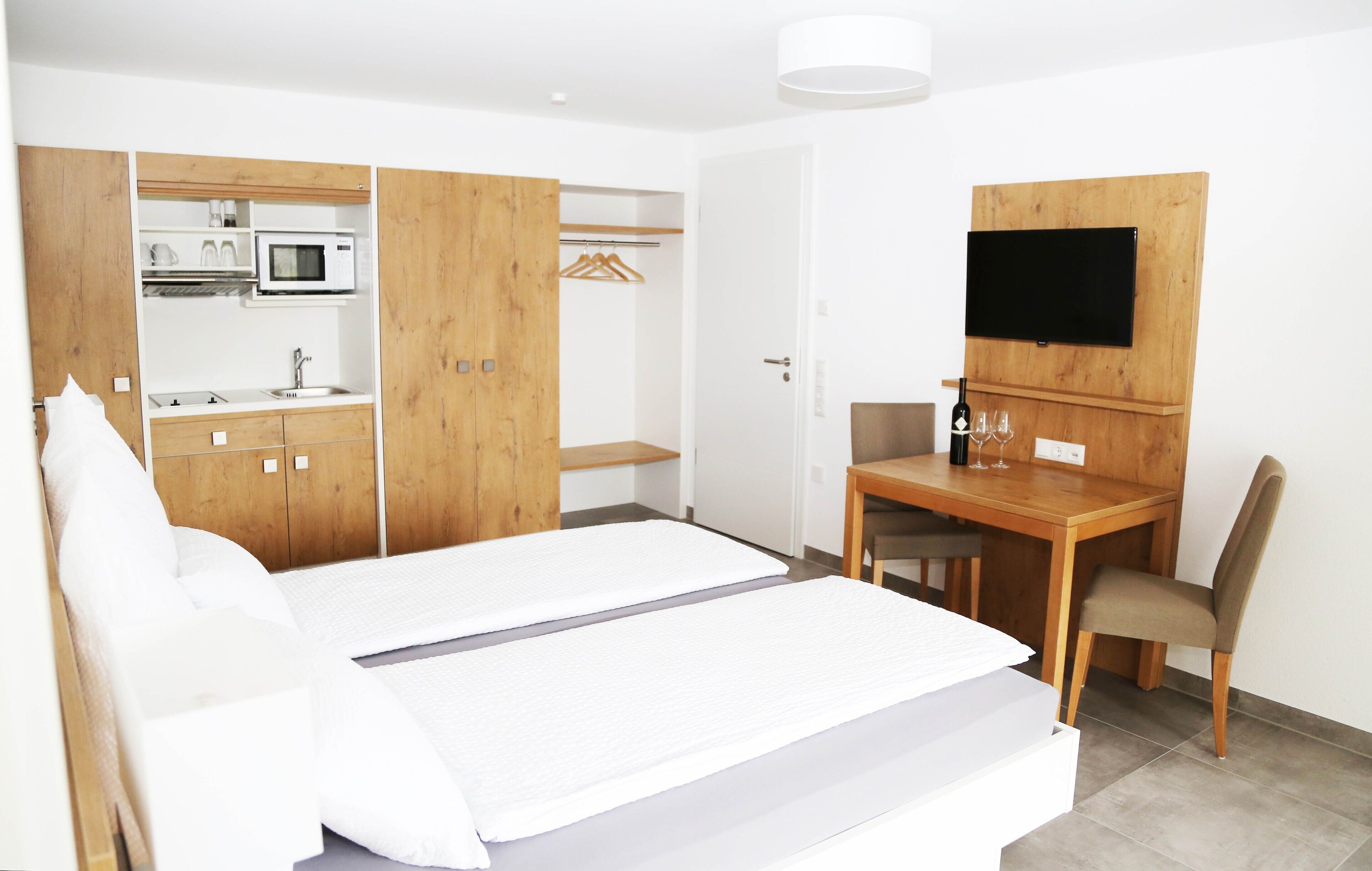 1 bedroom, free WiFi, bed sheets