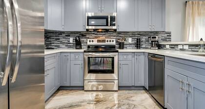 Brand New Modern Villa - Fully Fenced Backyard