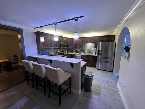 Charming King Studio Suite in Lafayette with High-Speed WiFi & More!