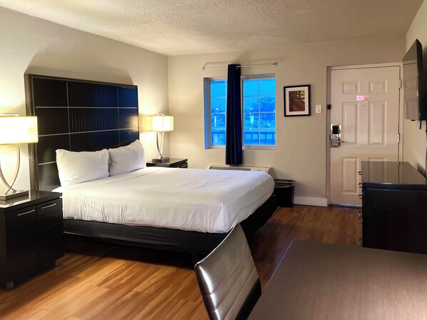 Escriptori i roba de llit