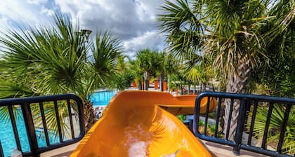 Resort Access & Private Pool | Disney Dream Home – Under the Sea by AvantStay