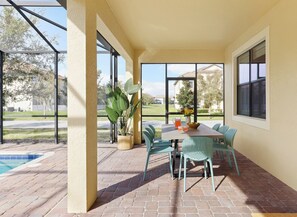 Dining - Pool, Game Room & Resort Access, Sleeps 18 – Shadow Mountain by AvantStay (Davenport)