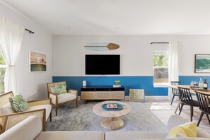 Smart TV, stereo - Beach Retreat w/ Putting Green, Hot Tub, 2 Free Bikes | Golden Hour by AvantStay (St. Augustine)