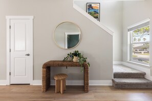 Interior - Near the Beach w/ Hot Tub, Firepit & Putting Green | Vilano Fairway by AvantStay (St. Augustine)