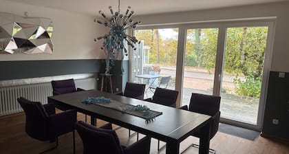 Zimmer 'Haus Erika 1' mit gemeinsamer Terrasse und WLAN