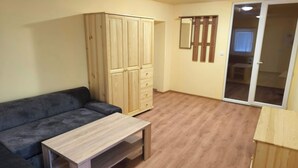 單棟房屋, 2 間臥室, 無障礙, 露台 | 客廳