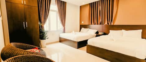 Deluxe Quadruple Room, City View