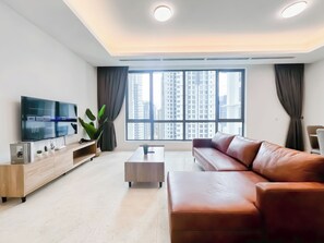 케이블 채널 시청이 가능한 40인치 평면 TV