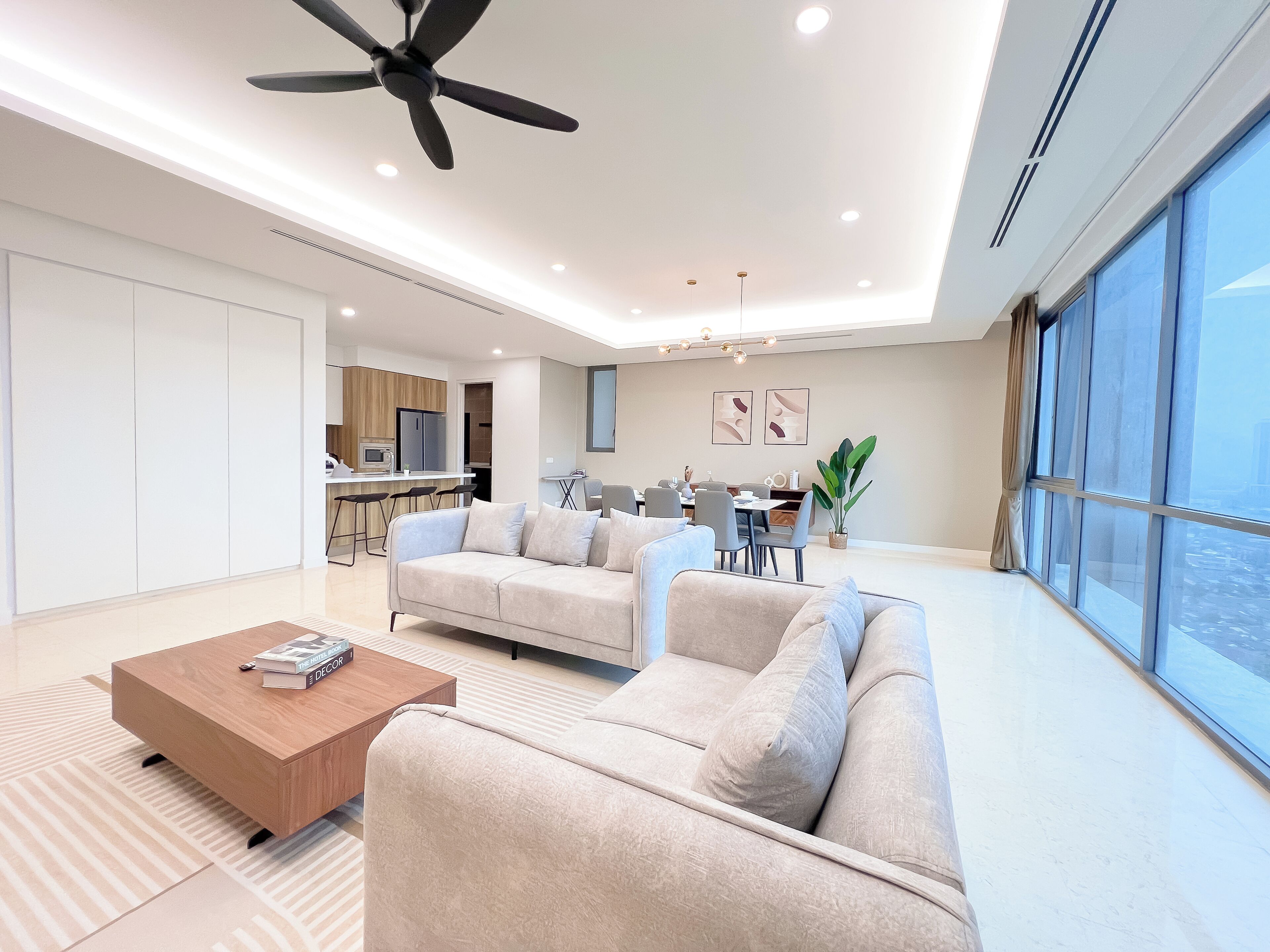 Apartment, 3 Bedrooms | Living area | 40-inch flat-screen TV with cable channels