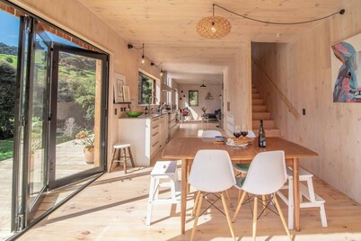 Bellbird Bach  - Akaroa