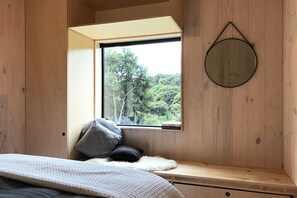 3 عدّة غرف نوم ومكواة/لوح كي وواي فاي مجانًا وملاءات أسرّة