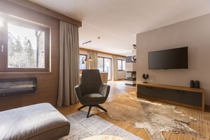 Smart TV - Inviting chalet with pool in Tyrol (No Deposit) (Ehrwald)