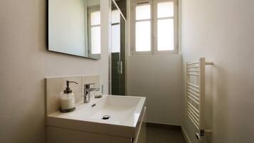 Dusche, Haartrockner