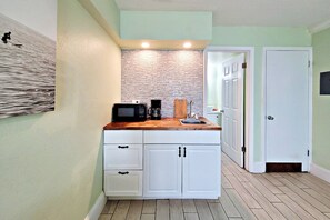 Fridge, microwave, coffee/tea maker, toaster