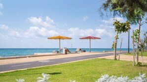 อพาร์ทเมนท์, ลานระเบียง, วิวชายหาด | ภายใน
