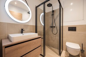 Douche, séchoir à cheveux