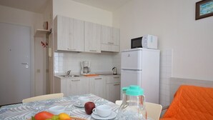 Unclassified image, 2 of 20, button - Renewed house in the town center (Bibione)