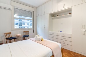 2 bedrooms, iron/ironing board, travel crib, free WiFi
