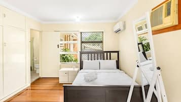 1 habitación, escritorio, wifi y ropa de cama