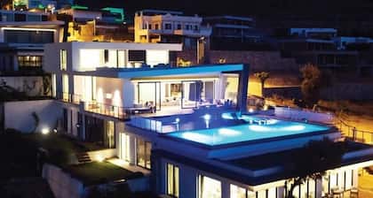 Marinhill Luxury Villa (Breakfast& HK &Concierge )