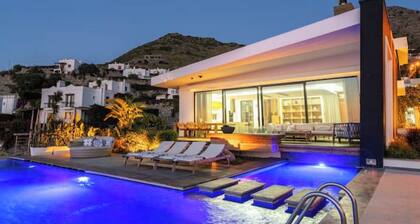 Marinhill Luxury Villa (Breakfast& HK &Concierge )