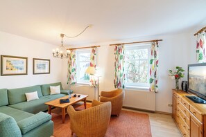 Télévision, chaîne hi-fi