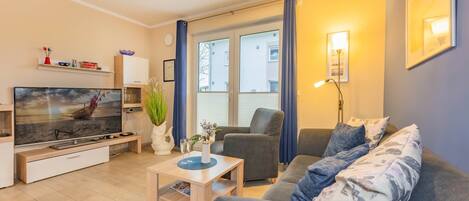 TV, lareira, aparelho de som