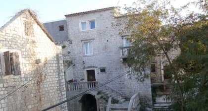 Klaudijas Charming Apartments & Rooms