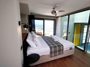 6 camere, ferro/asse da stiro, Wi-Fi