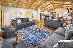 Télévision, cheminée, jeux vidéo