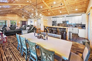 Interior - Perez Resort: Luxury Log Cabin Home! Chefs Kitchen! Theater! Game Room w/ 4 Arcade Games, Air Hockey, Pool Table + Pinball Machine! 4 En-Suite Bedrooms! (Big Bear City)