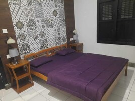 Ropa de cama de alta calidad, wifi gratis y ropa de cama 