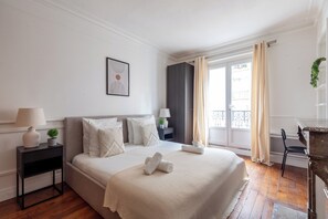 Basic Apartment | 2 bedrooms, iron/ironing board, cots/infant beds, free WiFi - Appartement Prestige dans le 16 (Paris)