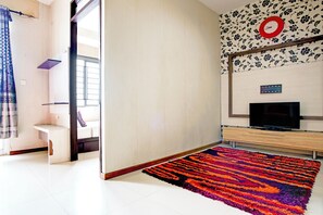 Deluxe-Doppelzimmer | Laptopgeeigneter Arbeitsplatz, kostenloses WLAN, Bettwäsche