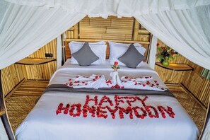 One Bedroom Villa & Villa, Hill View | 1 kamar tidur, Wi-Fi gratis, dan seprai linen